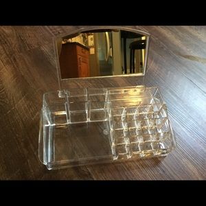 Makeup organizer